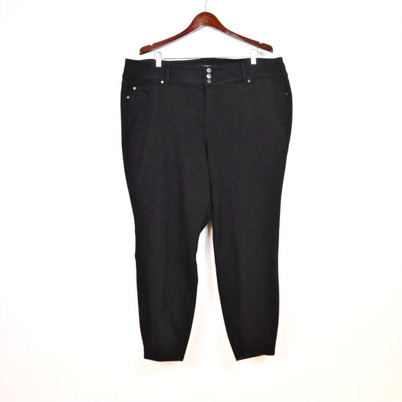 Torrid Size 26R High Rise Super Skinny Jeans Stretch Denim Black - Picture 1 of 11